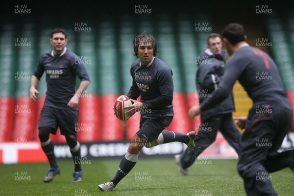 14.02.08 Wales Rugby training... Wales' Gavin Henson. 