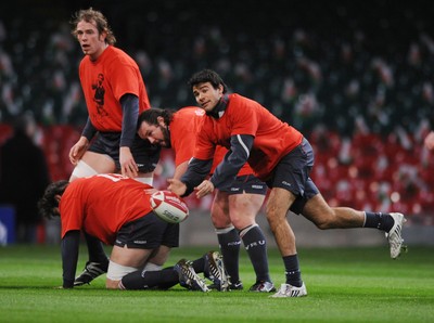 14.03.08 Wales rugby training... Mike Phillips during training at the Millennium Stadium. Pics by Huw Evans, Cardiff
