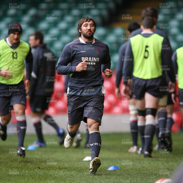 22.11.07 Wales rugby training... Gavin Henson during training at the Millennium Stadium in Cardiff. 