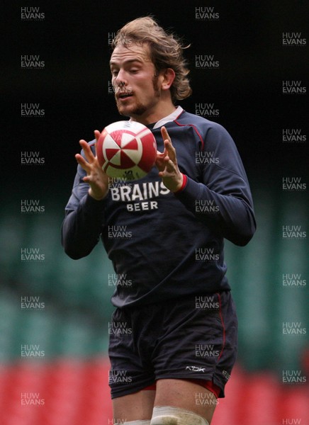 22.11.07 Wales rugby training... Alun Wyn Jones during training at the Millennium Stadium in Cardiff. 