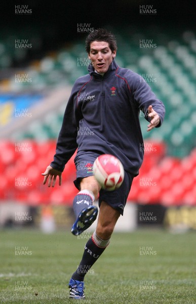 22.11.07 Wales rugby training... James Hook during training at the Millennium Stadium in Cardiff. 