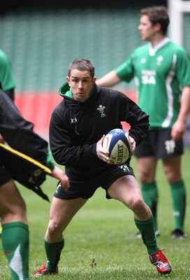25.02.09 - Wales Rugby Training -  Shane Williams in action during training 