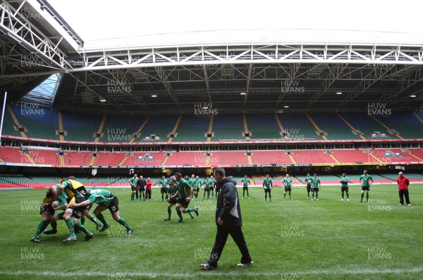 25.02.09 - Wales Rugby Training -  The squad train at the Millennium Stadium 