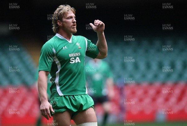 25.02.09 - Wales Rugby Training -  Andy Powell during training 