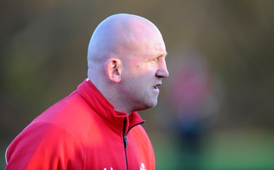25.11.08 - Wales Rugby Training - Wales Coach, Shaun Edwards during training 
