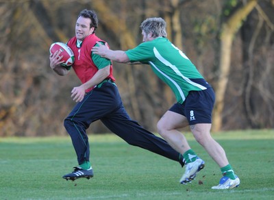 25.11.08 - Wales Rugby Training - Mark Jones in action during training 