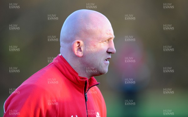 25.11.08 - Wales Rugby Training - Wales Coach, Shaun Edwards during training 
