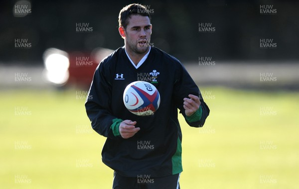 29.01.10 - Wales Rugby Training - Lee Byrne during training. 