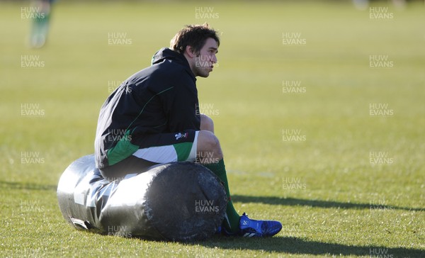 29.01.10 - Wales Rugby Training - Ryan Jones during training. 