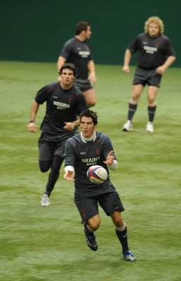31.01.08 - Wales Rugby Training - James Hook in action during training 