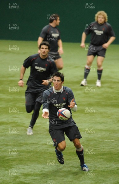 31.01.08 - Wales Rugby Training - James Hook in action during training 