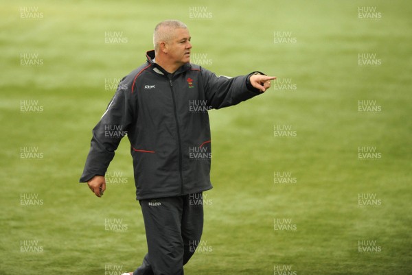 31.01.08 - Wales Rugby Training - Wales Coach, Warren Gatland during training 