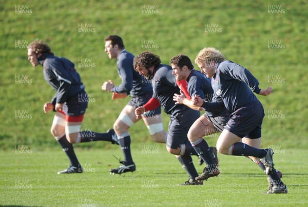 31.01.07 - Wales Rugby Training - (L-R)Alun Wyn Jones, Ian Gough, Adam Jones, Huw Bennett and Duncan jones in action during training 