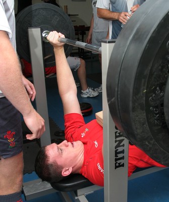 24.07.07 Wales World Cup Squad Training, St. Nazaire, France Ian Evans during a gym session at their training camp in St. Nazaire, France. Darren Griffiths/