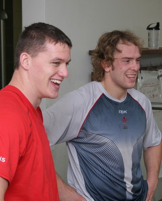 24.07.07 Wales World Cup Squad Training, St. Nazaire, France Ian Evans(L) & Alan Wyn Jones share a joke during a break as The Welsh team take a session in the gym at their training camp in St. Nazaire, France. Darren Griffiths/