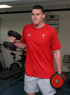 24.07.07 Wales World Cup Squad Training, St. Nazaire, France Ian Evans goes through his reps as The Welsh team take a session in the gym at their training camp in St. Nazaire, France. Darren Griffiths/