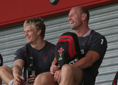 25.07.07 Wales World Cup Squad Training, St. Nazaire, France Dwayne Peel(L) & Gareth Thomas enjoy a joke as they unwind following full contact training at  Wales' training camp in St. Nazaire, France. 