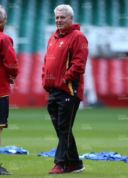 030216 - Wales Rugby Training - Warren Gatland during training