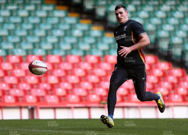 030216 - Wales Rugby Training - Tom James during training