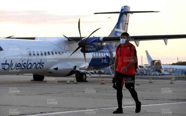221020 - Wales Rugby Squad Travel to Paris - Taulupe Faletau gets off the plane after arriving in Paris