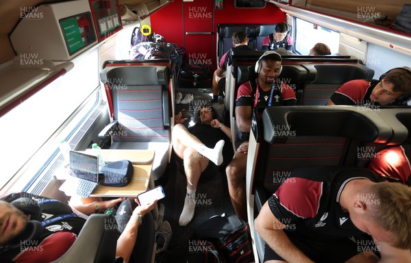 070923 - The Wales Rugby Travel from Paris to Bordeaux on the train ahead of their opening Rugby World Cup game -  Ryan Elias relaxes on the journey