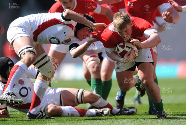 12.04.09 - Wales Under 16s v England Under 16s - 4 Nations Under 16/17 Tournament 2009 - Wales' Darran Harris. 
