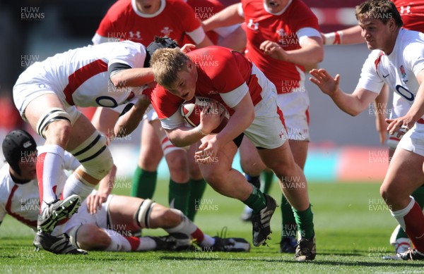 12.04.09 - Wales Under 16s v England Under 16s - 4 Nations Under 16/17 Tournament 2009 - Wales' Darran Harris. 