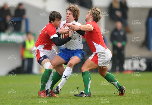 15.04.09 - Wales Under 16s v Italy Under 17s - 4 Nations Under 16/17 Tournament 2009 - Italy's Farolini Davide. 