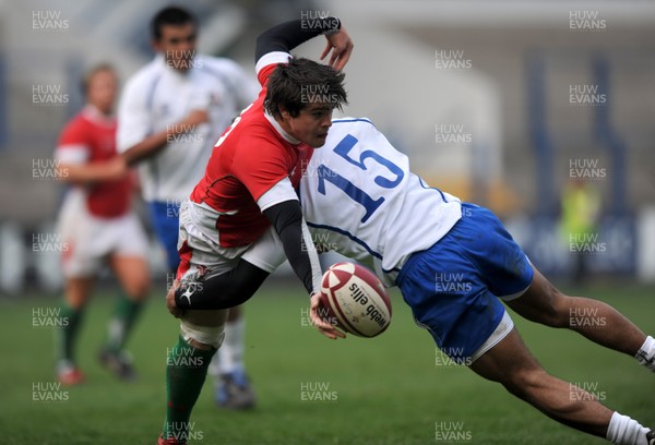 15.04.09 - Wales Under 16s v Italy Under 17s - 4 Nations Under 16/17 Tournament 2009 - Wales' Thomas Pascoe. 