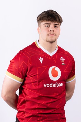 090325  Wales Men U18 Squad Portraits - Alfie Prygodzicz