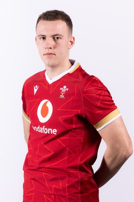 090325  Wales Men U18 Squad Portraits - Bailey Cutts