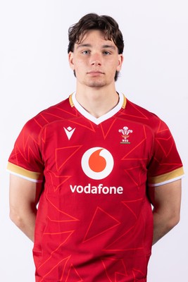 090325  Wales Men U18 Squad Portraits - Brogan Leary