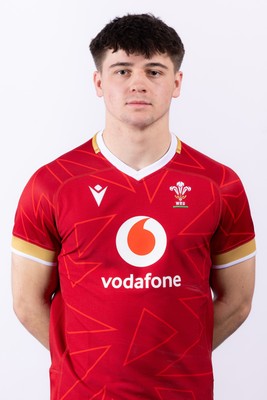 090325  Wales Men U18 Squad Portraits - Cai Gealy