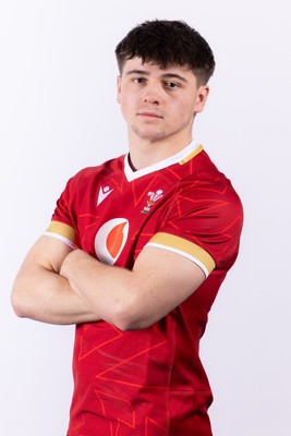 090325  Wales Men U18 Squad Portraits - Cai Gealy