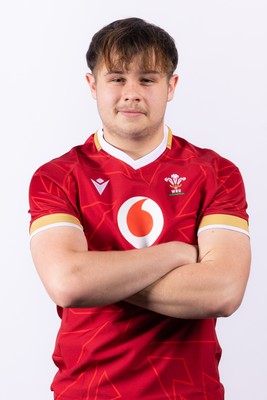 090325  Wales Men U18 Squad Portraits - Carwyn Jones