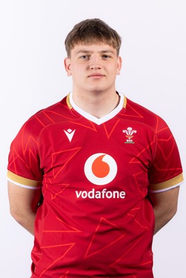 090325  Wales Men U18 Squad Portraits - Dylan Barratt