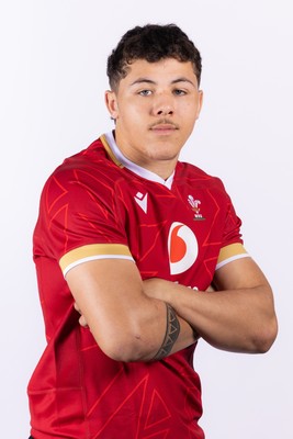 090325  Wales Men U18 Squad Portraits - Elliot Beavan