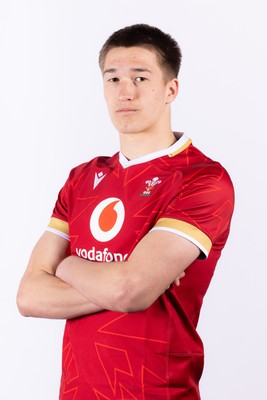 090325  Wales Men U18 Squad Portraits - Gabe Williams