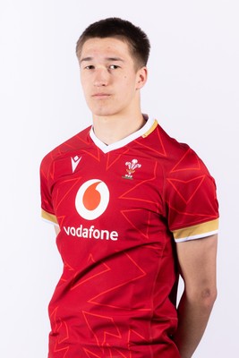 090325  Wales Men U18 Squad Portraits - Gabe Williams