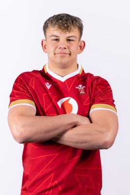 090325  Wales Men U18 Squad Portraits - Jac Cloke