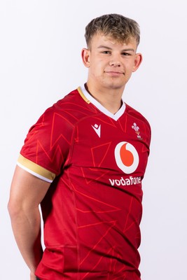 090325  Wales Men U18 Squad Portraits - Jac Cloke