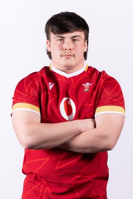 090325  Wales Men U18 Squad Portraits - Logan Heaven-Hearne