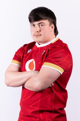 090325  Wales Men U18 Squad Portraits - Logan Heaven-Hearne