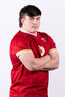 090325  Wales Men U18 Squad Portraits - Logan Heaven-Hearne
