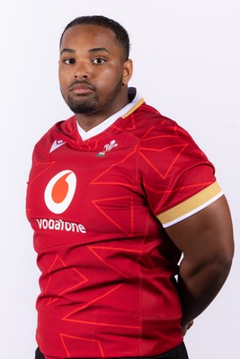 090325  Wales Men U18 Squad Portraits - Vinnay Cleak