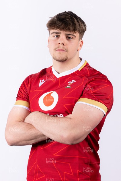 090325  Wales Men U18 Squad Portraits - Alfie Prygodzicz
