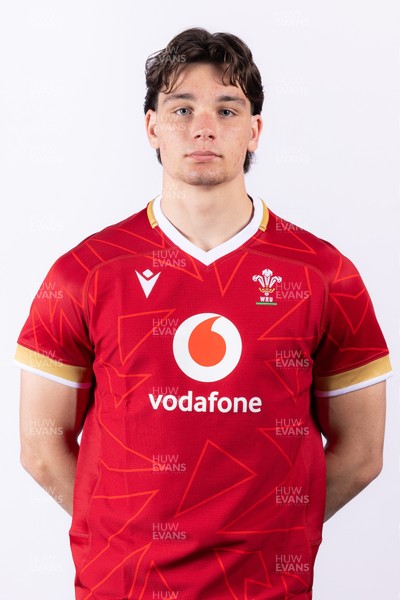 090325  Wales Men U18 Squad Portraits - Brogan Leary