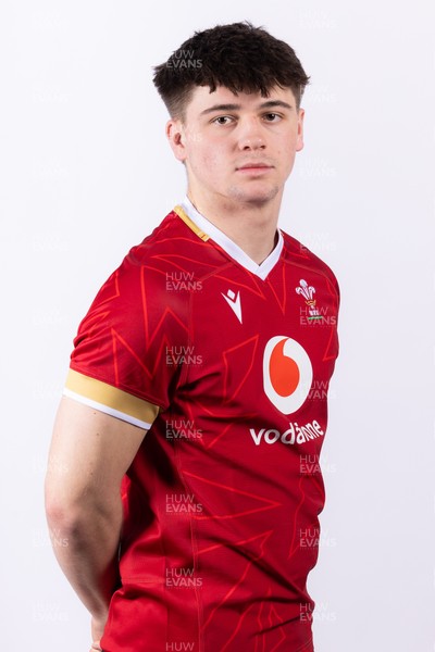 090325  Wales Men U18 Squad Portraits - Cai Gealy
