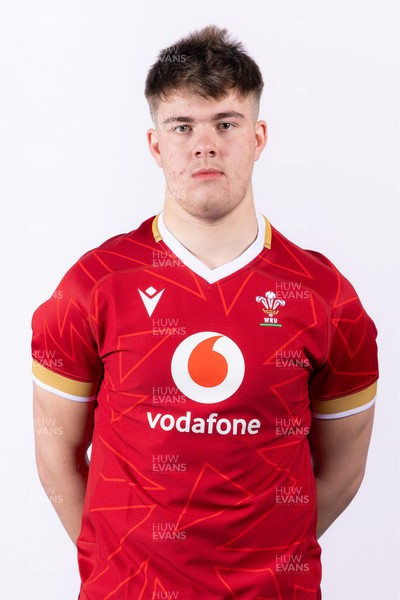 090325  Wales Men U18 Squad Portraits - Elis Cox