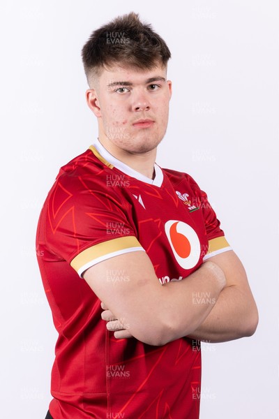 090325  Wales Men U18 Squad Portraits - Elis Cox